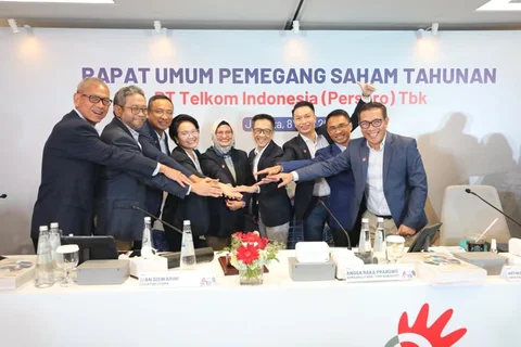 Telkom pertahankan jajaran direksi.