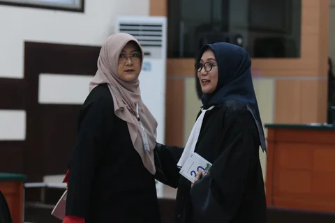 dr Tifauzia Tyassuma atau dikenal dokter Tifa  usai mengikuti sidang  pembacaan dakwaan perkara dugaan pencemaran nama baik terkait tudingan ijazah palsu Presiden ke-7 RI Joko Widodo di Pengadilan Negeri Jakarta Timur, Kamis (02/07/2026),