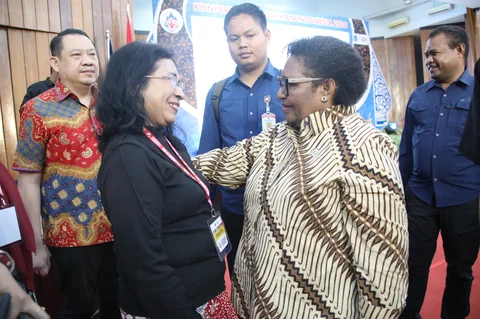 Wamendagri Ribka Haluk Minta Pemda Prioritaskan Urusan Pendidikan