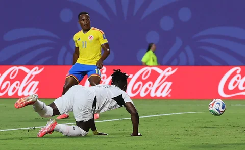 Pemain Kolombia Jhon Arias mencetak gol pertama timnya selama pertandingan sepak bola babak 32 besar Piala Dunia 2026 antara Kolombia dan Ghana di Stadion Kansas City di Kansas City, Jumat (03/07/2027).