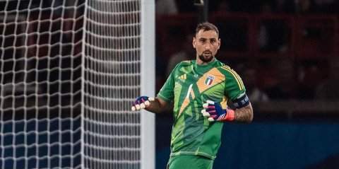 Pernyataan Donnarumma setelah kebobolan gol dalam waktu 14 detik: Sarung tangan belum sempat dipakai.