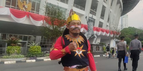 Gatotkaca asal Gombong, Penggemar Setia Timnas Indonesia: Saya Selalu Hadir di SUGBK Tanpa Terlewatkan.