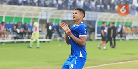 Dimas Drajad Merasa Terenyuh Setelah Berhasil Mencetak Gol dalam Laga Bigmatch Persib vs Persija