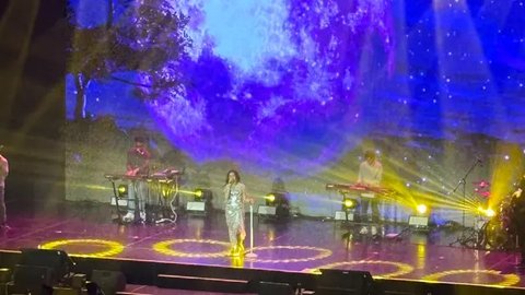 Cantik dan Memesona, Penampilan Tiara Andini saat Konser Secret Number Bawakan Lagu Baru 'Bukan Untukku'