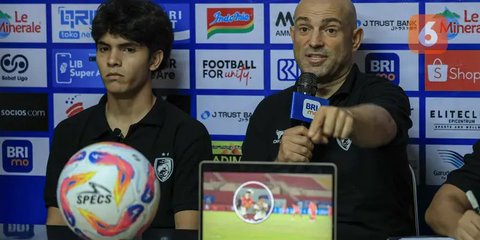 Raih Hasil Imbang Melawan Persija di BRI Liga 1, Pelatih PSM Makassar Marah di Ruang Konferensi Pers hingga Gebrak Meja