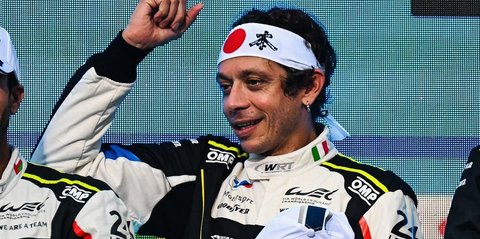 Kabar Terbaru Valentino Rossi di Dunia Balap Mobil Usai Pensiun dari MotoGP