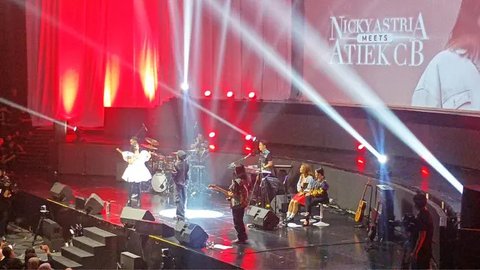 Nostalgia Teristimewa di Konser Nicky Astria-Atiek CB