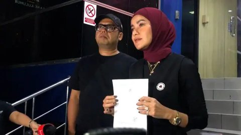 Kesal Anaknya Dibully Netizen, Olla Ramlan Polisikan Buzzer Penghina Keluarganya