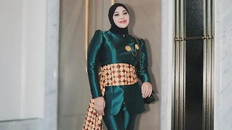 4 Inspirasi Kebaya Batik Ala Selebriti dari Aurel Hermansyah hingga Aaliyah Massaid