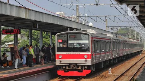 Pelantikan Prabowo dan Gibran, Hari Ini Tarif KRL hanya Rp 1