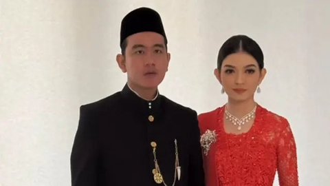 Cantik dan Elegan, 6 Potret Selvi Ananda Ibu Wapres Pakai Kebaya Merah Buatan Desainer Lokal