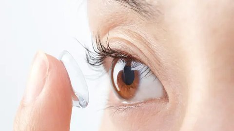 Perlu Waspada! Softlens Tidak Sesuai Bisa Sebabkan Mata Iritasi, ini 7 Tanda-Tandanya