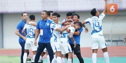 AC Bus Tiba-Tiba Mati, Pemain PSIS Kepanasan sampai Buka Baju Menuju Bangkalan