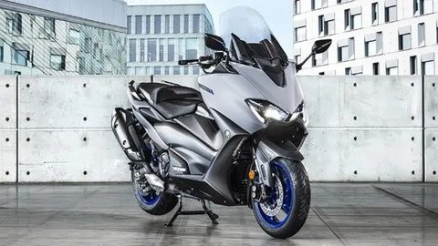 Fitur Yamaha TMax Tech Max 2025 Meningkat, Harganya Lebih Mahal dari Honda Jazz 2021