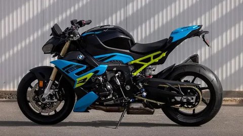 Desain Baru, BMW M1000R dan S1000R Tampil Lebih Garang dengan Tenaga Besar