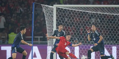 Momen Timnas Indonesia Nyanyikan Lagu Sakral sampai Tertunda karena Pemain Jepang, Jay Idzes Sampai Turun Tangan