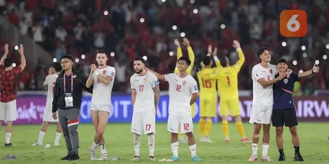 Momen Jokowi Nonton Timnas Indonesia Vs Arab Saudi di Zona Umum: Beri Motivasi untuk Skuad Garuda