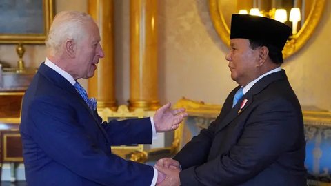 FOTO: Momen Raja Inggris Charles III Sambut Hangat Kunjungan Prabowo di Istana Buckingham