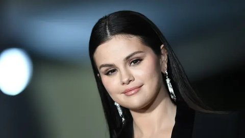 Diisukan Berhenti Berkarier di Musik Gara-Gara Sibuk Akting, Begini Penjelasan Selena Gomez