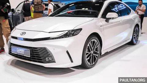 Toyota Camry Facelift Hadir di Malaysia dengan Harga mulai dari Rp 800 Juta