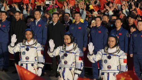 Lagi-lagi China Cetak Rekor Dunia, Astronot Spacewalk selama 9 Jam