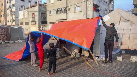 Tiga Bayi di Gaza Meninggal Karena Membeku Kedinginan di Tenda Pengungsian