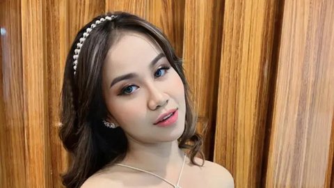 Resolusi 2025 Mayang Adik Mendiang Vanessa Angel: Skripsi Selesai dan Job Melimpah Ruah