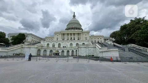 Bawa Parang dan Tiga Pisau, Seorang Pria Menyusup ke Gedung Capitol AS