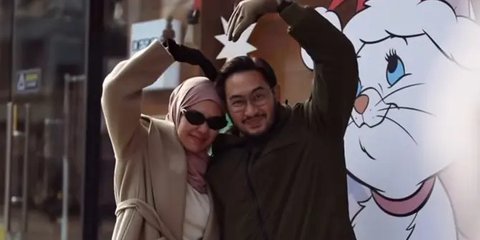 6 Potret Romantis Jeje Govinda dan Syahnaz Sadiqah Liburan ke Korea Selatan Sebelum Dilantik Jadi Bupati Bandung Barat