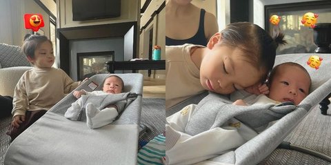 Potret Gemas Issa Anak Nikita Willy saat Momong dan Jaga Baby Nael Sang Adik yang Dipanggil Dudung