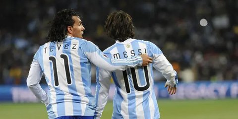 Momen Langka Bersejarah, Lionel Messi dan Cristiano Ronaldo Bakal Bermain Dalam 1 Tim