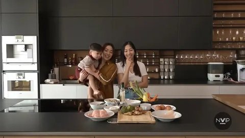 Potret Dapur Mewah dan Elegan di Rumah Nikita Willy Bergaya Monokrom, Bikin Betah Masak