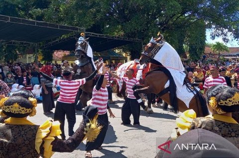 Festival Jaran Serek Sumenep 2025: Merawat Tradisi Kuda Menari