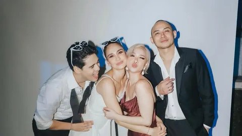 6 Potret BCL dan Tiko Kondangan Luna Maya dan Maxime Bouttier di Bali, Sumbang Lagu Ost. Film Jumbo yang Viral di Media Sosial