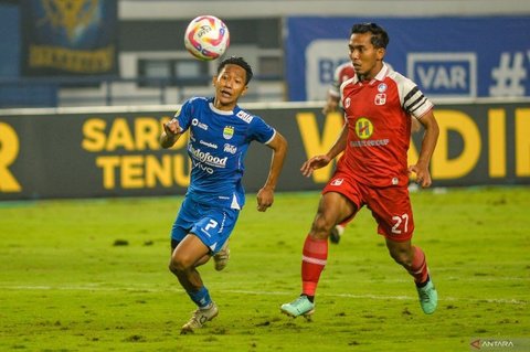 Bojan Hodak Beri Kesempatan Pemain Muda Persib di Laga Kontra Persita