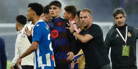 Tindakan Hansi Flick yang Menuai Pujian Pelatih Espanyol, Langkahnya Hindarkan Pertandingan dari Kericuhan