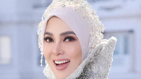 Reaksi Kocak Syahrini saat Fotonya di Karpet Merah Festival Film Cannes 2025 di Unggah ke Getty Images: Muka Saya Segede Rumah