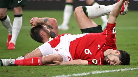 Kabar Buruk! Sandy Walsh Cedera saat Bela Klub, Masih Bisa Tampil Bela Timnas Indonesia Lawan China?