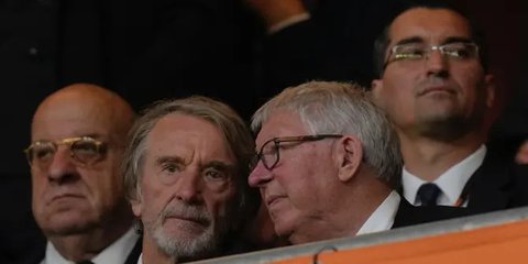 Drama Internal MU! Staf Klub Dikabarkan Cemooh Ratcliffe & Glazer saat Nonbar Final Liga Europa