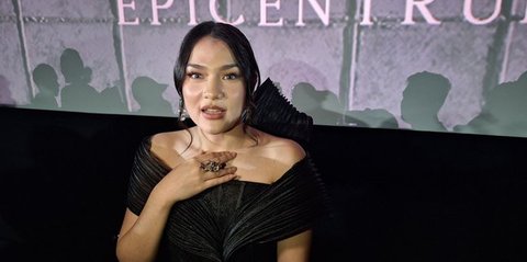 Davina Karamoy Akui Grogi Adu Akting dengan Arya Saloka di Film 'DENDAM MALAM KELAM'