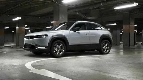 Bukan Indonesia. Mazda Putuskan Memproduksi Mobil Listrik di Negara Ini