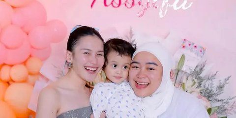 Potret Ayu Ting Ting di Momen Ulang Tahun Sang Adik, Cantik Banget Sampai Dikira Idol K-Pop Meski Nyaris Tanpa Makeup