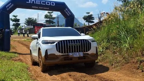 Melirik Jaecoo J8 AWD yang Mengusung DNA Range Rover