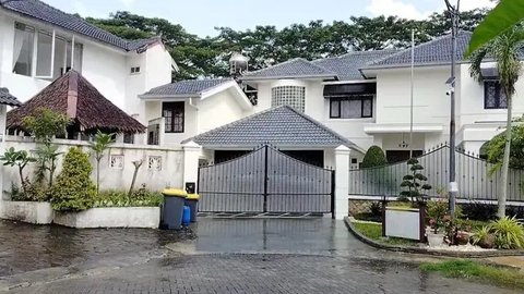 Bak Istana, Penampakan Rumah Megah nan Mewah Kadis PUPR Sumut yang Diobok-obok KPK 7 Jam