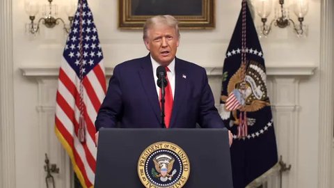 Gebrakan Terbaru Donald Trump, Bakal Terapkan Tarif Impor 200 Persen untuk Produk Farmasi