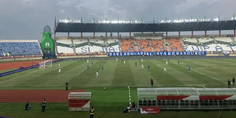 Pengakuan Wartawan Inggris Tentang Piala Presiden 2025: Makanan Enak, Stadion Mirip San Siro, Suporter Mirip di Inggris