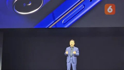 TM Roh Ungkap HP Lipat Tiga Samsung Bakal Dirilis Tahun Ini