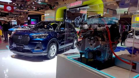 Daftar Mobil Hybrid Harga di Bawah Rp350 Juta di GIIAS 2025