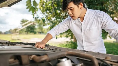 5 Tips Penting Tetap Tenang Kalau Mobil Mogok di Jalan Tol
