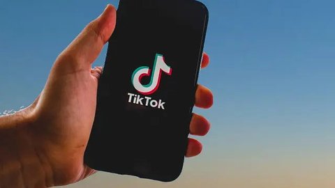 Ratusan Karyawan TikTok Gelar Demo, Tak Terima Kena PHK karena Pekerjaan Diganti AI